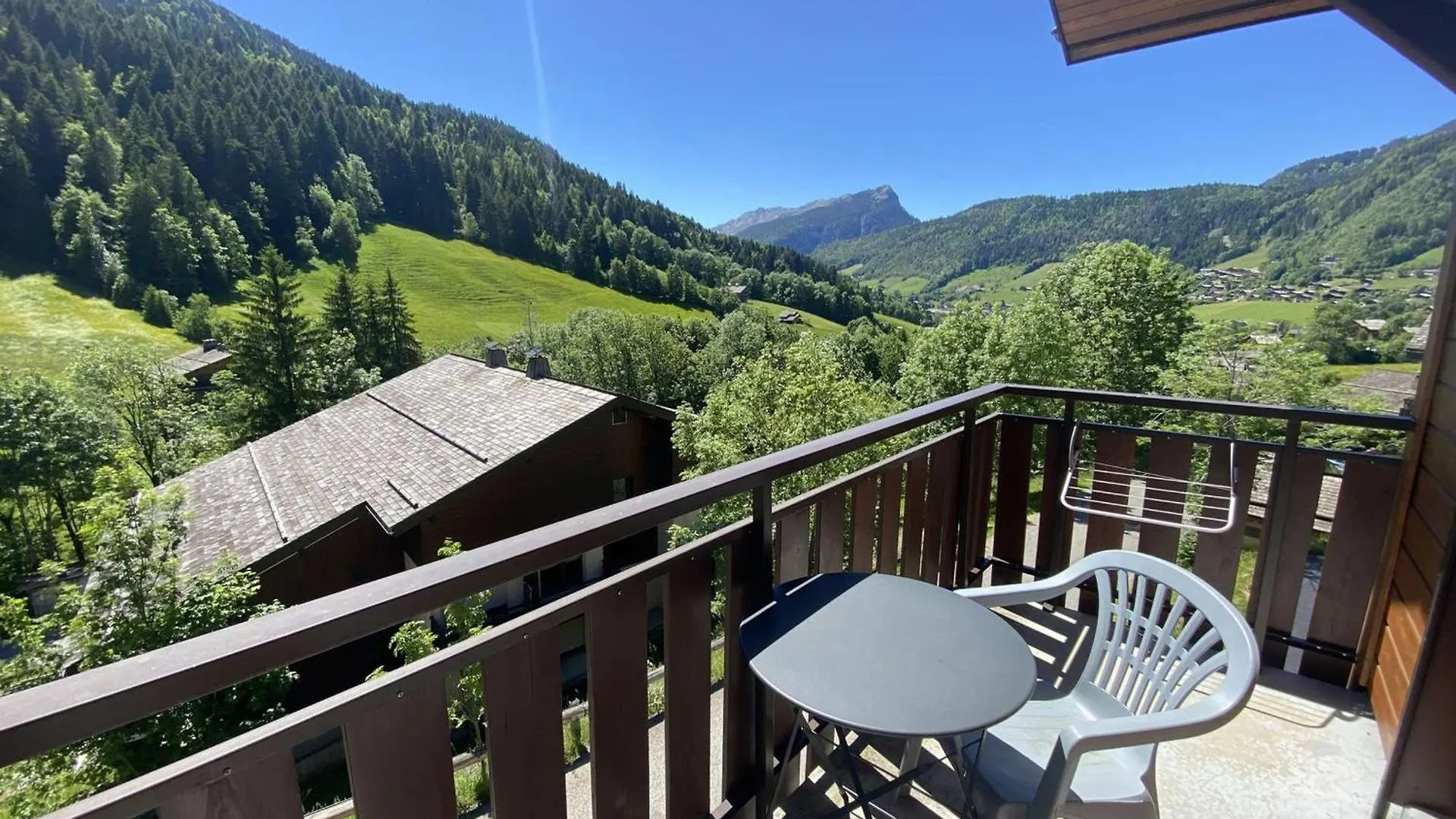 Confortable T2 Avec Coin Nuit Pour 4 Au Grand-Bornand - Fr-1-458-203 르그랑보르낭 0*,  프랑스